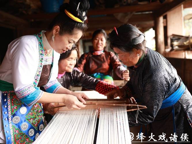 贵州千年侗寨非遗织就乡村振兴锦绣路 贵州千年侗寨非遗织就乡村振兴锦绣路
