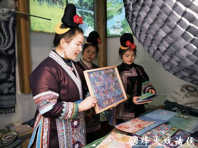 贵州千年侗寨非遗织就乡村振兴锦绣路 贵州千年侗寨非遗织就乡村振兴锦绣路